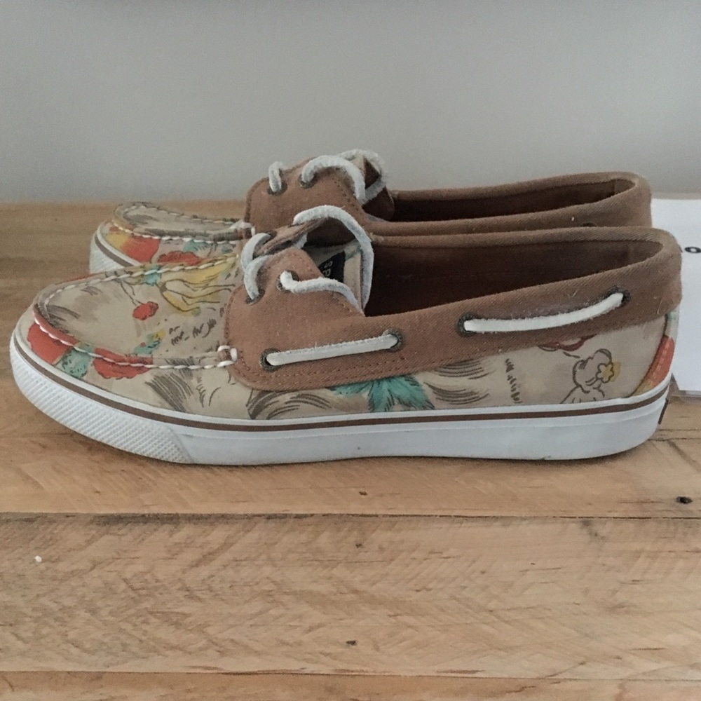 Limited edition Hawaiian Sperrys